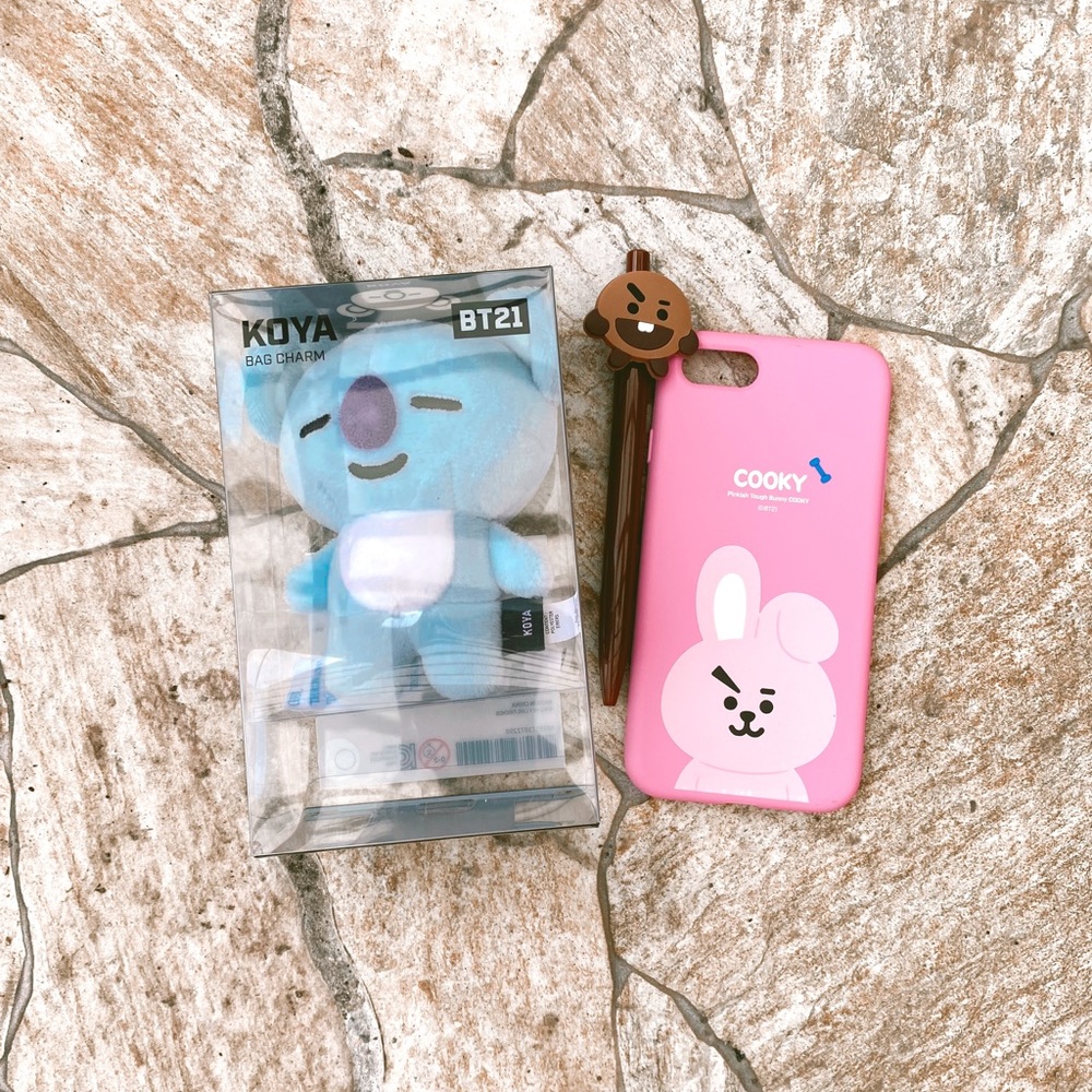 Koya small plush + shooky pen + cooky phone case